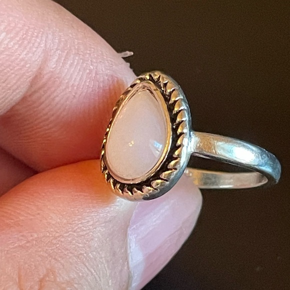 Water drop Opal stone S925 silver ring size 5.5 - Picture 7 of 9